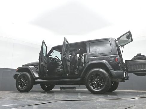 Used 2020 Jeep Wrangler Unlimited Sahara AWD/4WD image 47