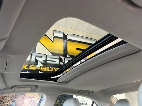 Used 2011 Acura TSX Sedan FWD image 36