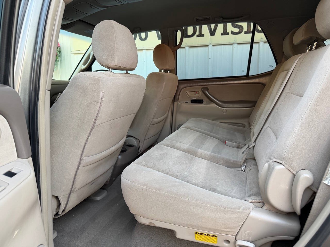 Used 2005 Toyota Sequoia SR5 w/ Towing Pkg RWD image 15