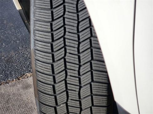 Used 2013 Honda Pilot Touring image 13