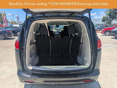 Used 2023 Chrysler Voyager LX FWD image 13