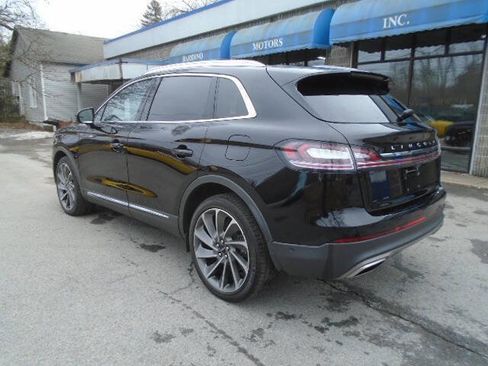 Used 2022 Lincoln Nautilus Reserve w/ Equipment Group 201A image 6