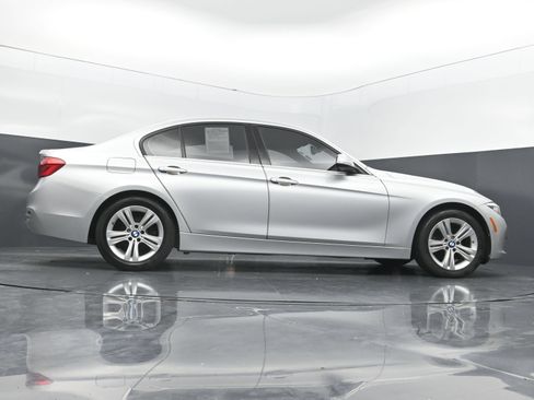 Used 2017 BMW 330i Sedan RWD image 36