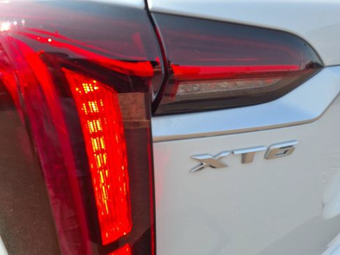 Certified 2023 Cadillac XT6 Premium Luxury AWD/4WD image 12