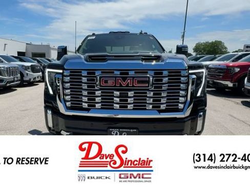 New 2026 GMC Sierra 2500 Denali w/ Denali Reserve Package AWD/4WD image 3