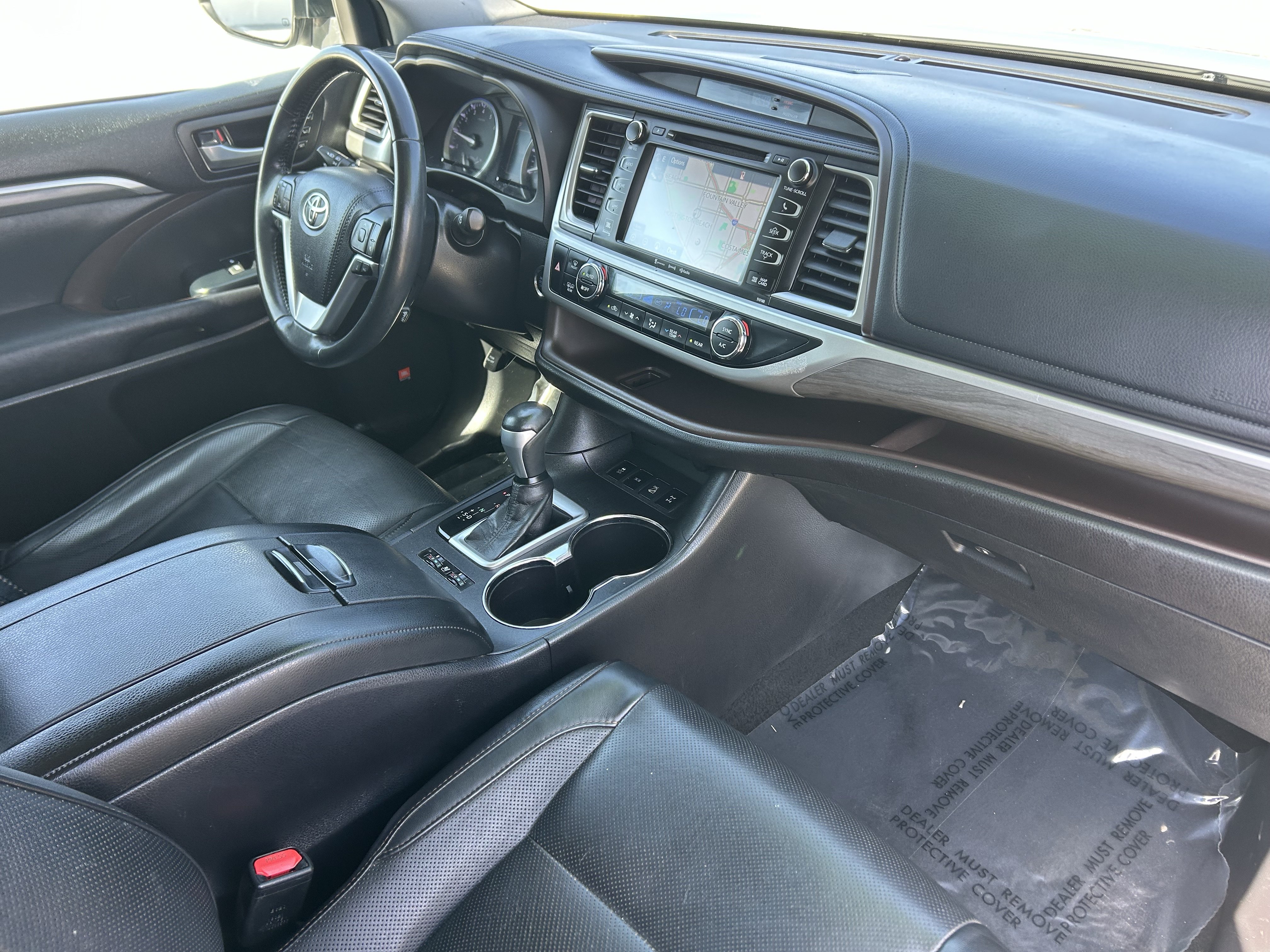 Used 2017 Toyota Highlander Limited w/ Carpet Mat Package AWD/4WD image 9