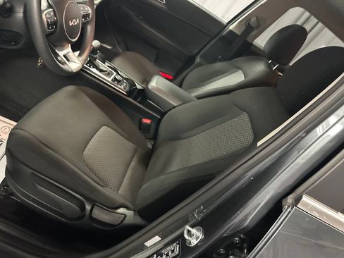 Used 2024 Kia Sportage LX AWD/4WD image 10