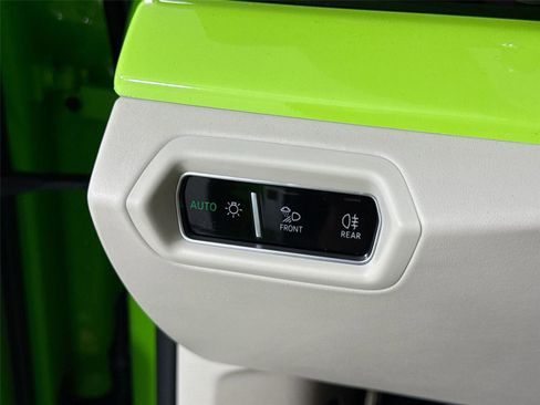 Used 2022 Lamborghini Urus image 25