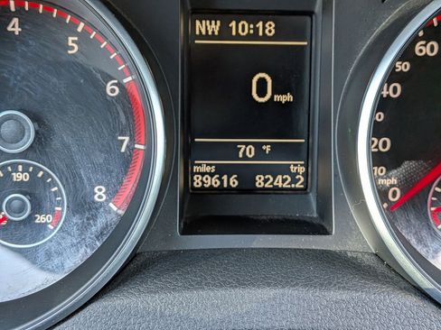 Used 2011 Volkswagen GTI 4-Door FWD image 22