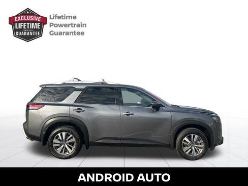 Certified 2025 Nissan Pathfinder SL FWD image 8