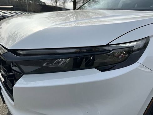 Used 2023 Honda CR-V Sport image 9