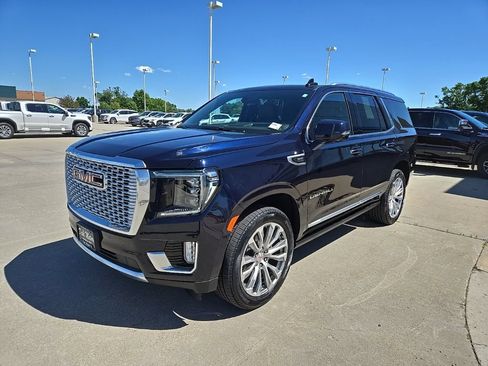 Used 2022 GMC Yukon Denali AWD/4WD image 4