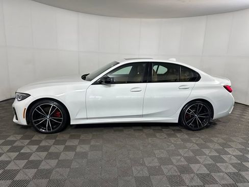 Used 2022 BMW 330i xDrive Sedan w/ M Sport Package image 6