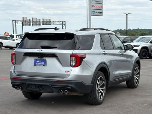 Used 2023 Ford Explorer ST AWD/4WD image 5