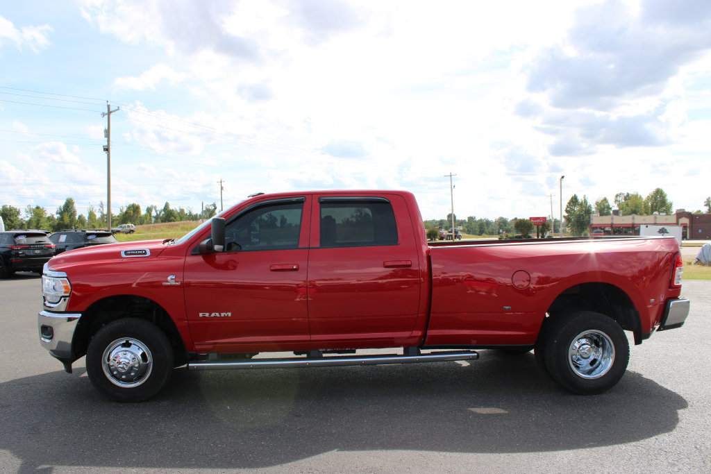 Used 2022 RAM 3500 Big Horn w/ Level 1 Equipment Group AWD/4WD image 6