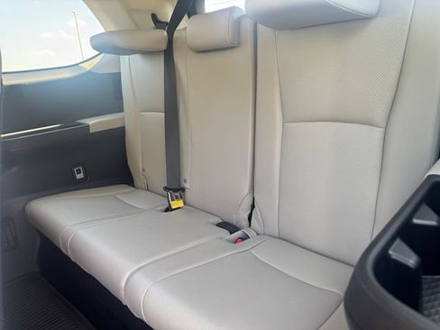 Certified 2024 Toyota Grand Highlander FWD image 22