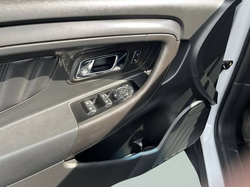 Used 2015 Ford Taurus Police Interceptor AWD image 11