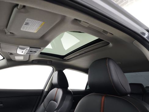 Used 2022 Nissan Sentra SR w/ SR Premium Package FWD image 17