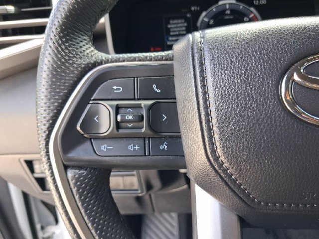 Used 2026 Toyota Tundra Limited AWD/4WD image 17
