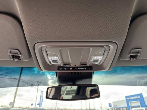 Used 2024 GMC Sierra 1500 SLT image 53