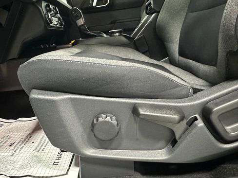 Used 2025 Ford Bronco Big Bend image 12