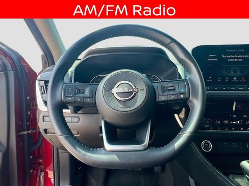 Used 2023 Nissan Rogue SL w/ SL Premium Package FWD image 11