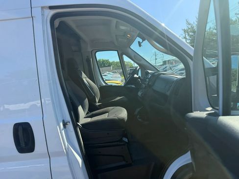 Used 2018 RAM ProMaster 2500 FWD image 25