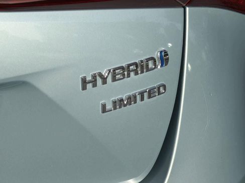 Used 2021 Toyota Prius L Eco image 30