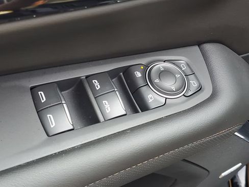 Certified 2026 Chevrolet Tahoe High Country AWD/4WD image 16