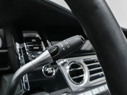 Used 2016 Rolls-Royce Ghost image 17