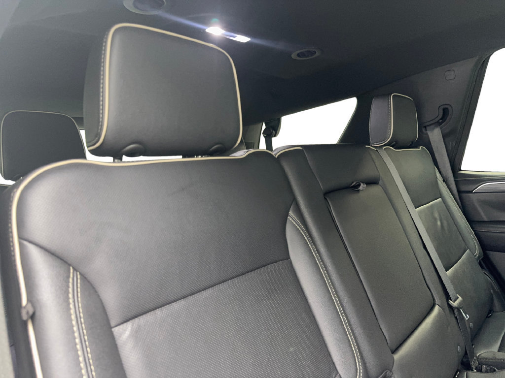 Used 2024 GMC Yukon SLT RWD image 47