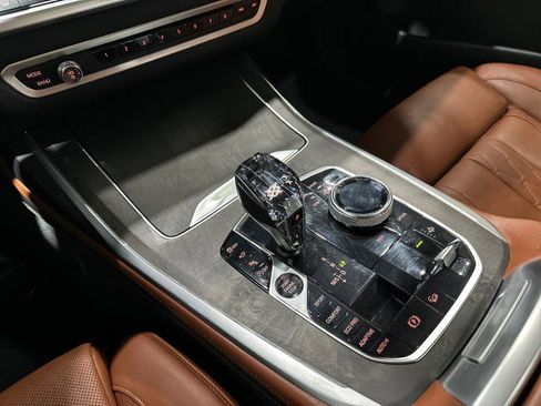 Used 2019 BMW X7 xDrive50i w/ M Sport Package AWD/4WD image 60