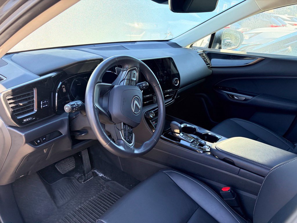 Used 2025 Lexus NX 350 AWD w/ Accessory Package (2T) image 6