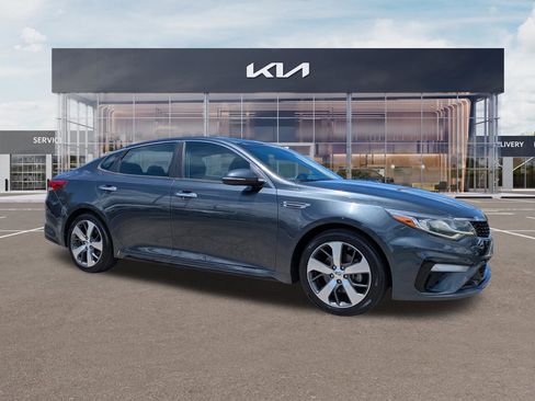 Used 2020 Kia Optima S FWD image 1