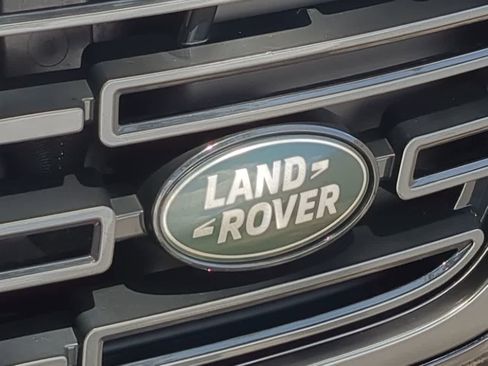 Certified 2026 Land Rover Range Rover Velar Dynamic SE AWD/4WD image 12