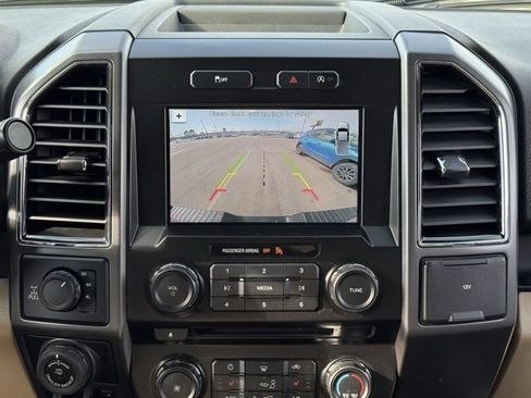 Used 2018 Ford F150 XLT w/ Equipment Group 302A Luxury image 4