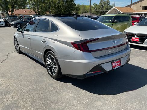 Used 2022 Hyundai Sonata Limited w/ Cargo Package FWD image 7