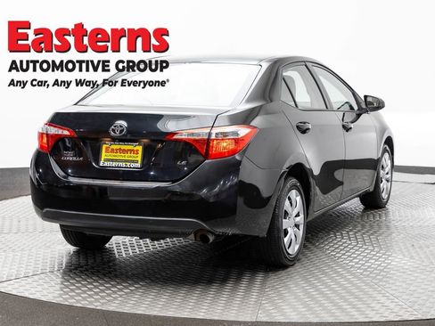 Used 2016 Toyota Corolla LE FWD image 5