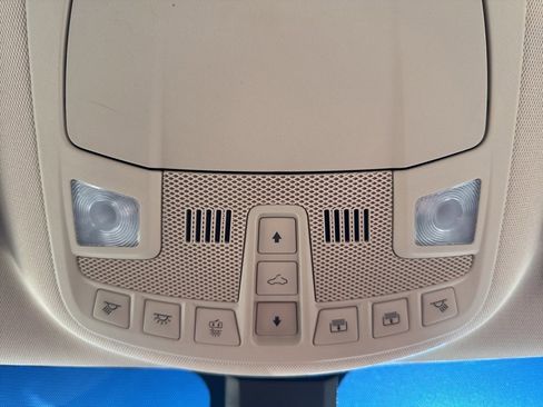 Used 2017 Lincoln MKX Reserve w/ Driver Assistance Package image 23