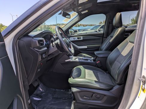 Used 2023 Ford Explorer Timberline w/ Timberline Technology Package AWD/4WD image 15