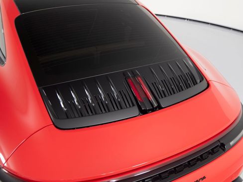 Certified 2025 Porsche 911 Carrera RWD image 44