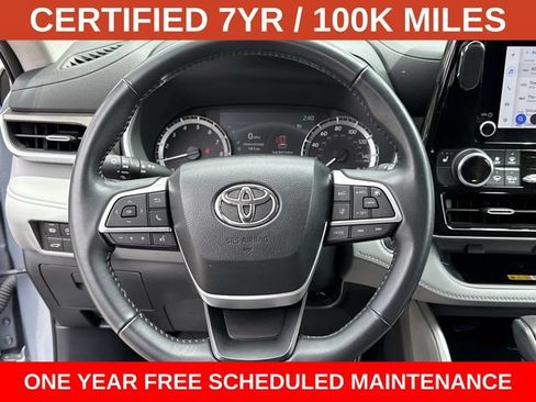 Used 2023 Toyota Highlander XLE FWD image 19