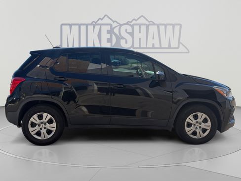 Used 2017 Chevrolet Trax LS FWD image 6