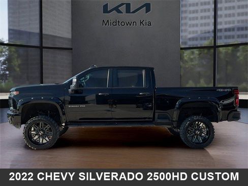 Used 2022 Chevrolet Silverado 2500 Custom w/ Custom Value Package image 6
