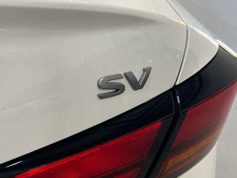 Used 2024 Nissan Altima 2.5 SV FWD image 37