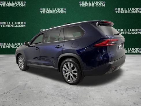 Used 2024 Toyota Grand Highlander AWD image 7
