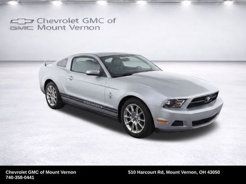 Used 2010 Ford Mustang Premium RWD image 29