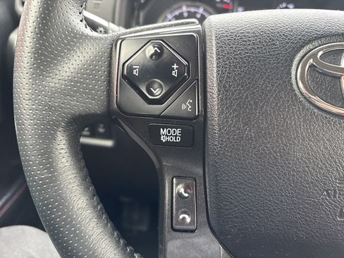 Used 2024 Toyota 4Runner TRD Off-Road image 19