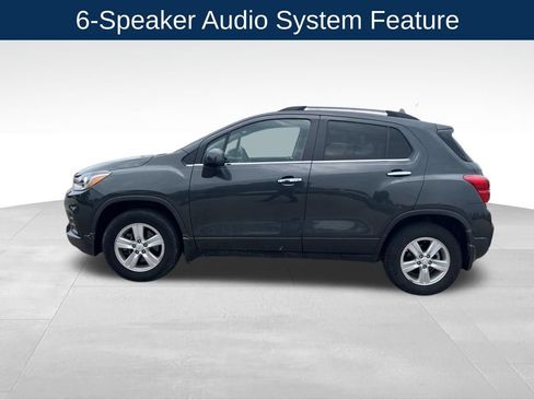 Used 2019 Chevrolet Trax LT w/ LT Convenience Package AWD/4WD image 9