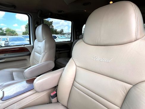 Used 2001 Ford Excursion Limited image 13